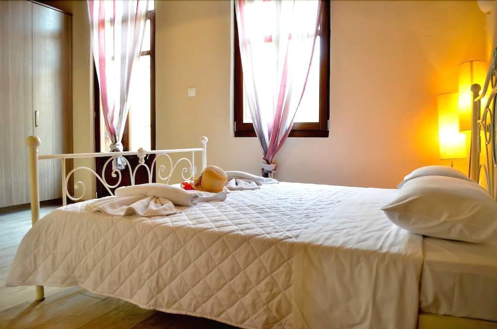Asikiko Suites Rethymno  Ngoại thất bức ảnh